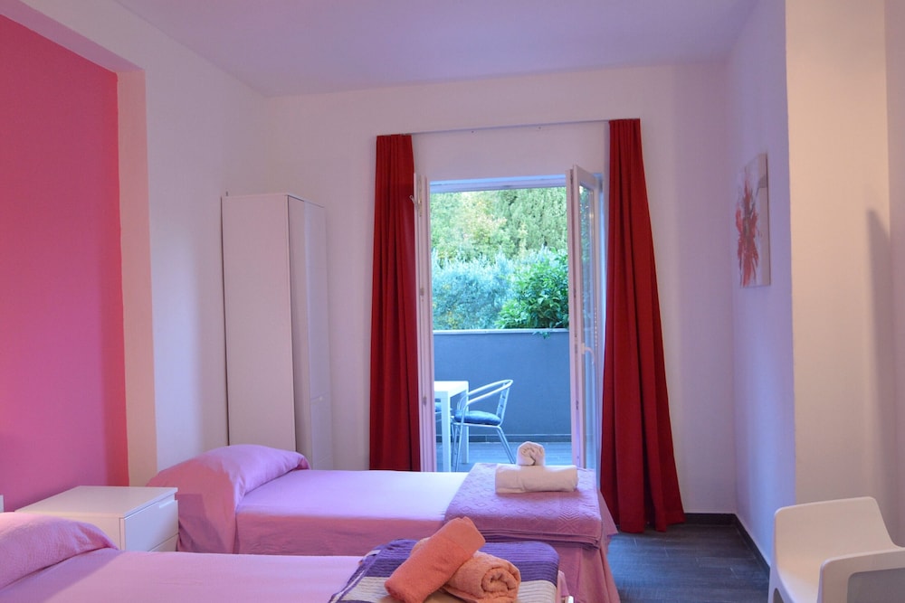 Villa Avantgarde 6/50