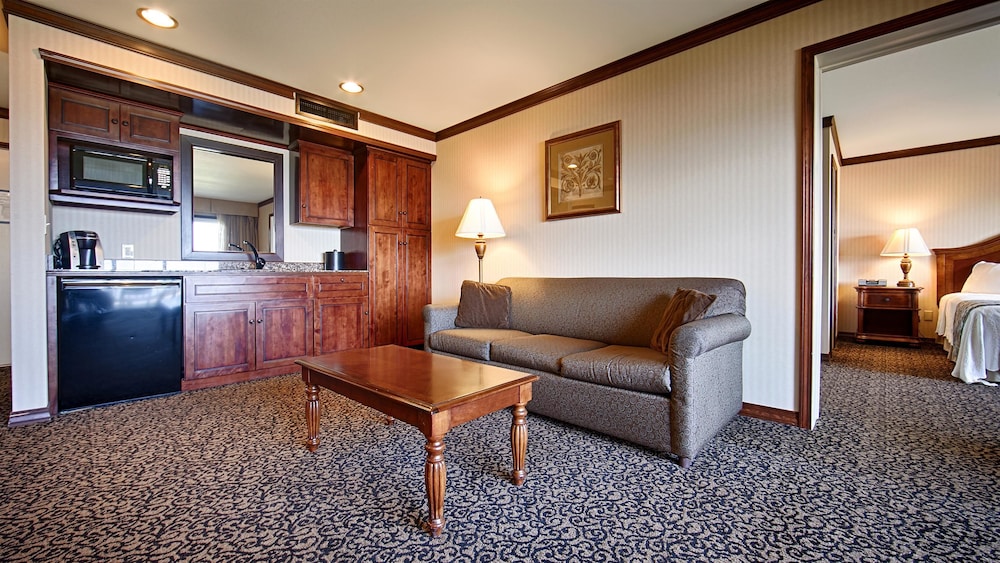 Best Western Edgewater Resort 31/46