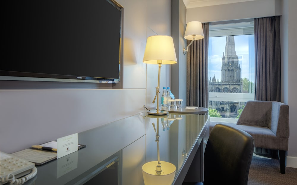 Doubletree By Hilton Hotel Bristol City Centre Ex Ramada Bristol City 44/82