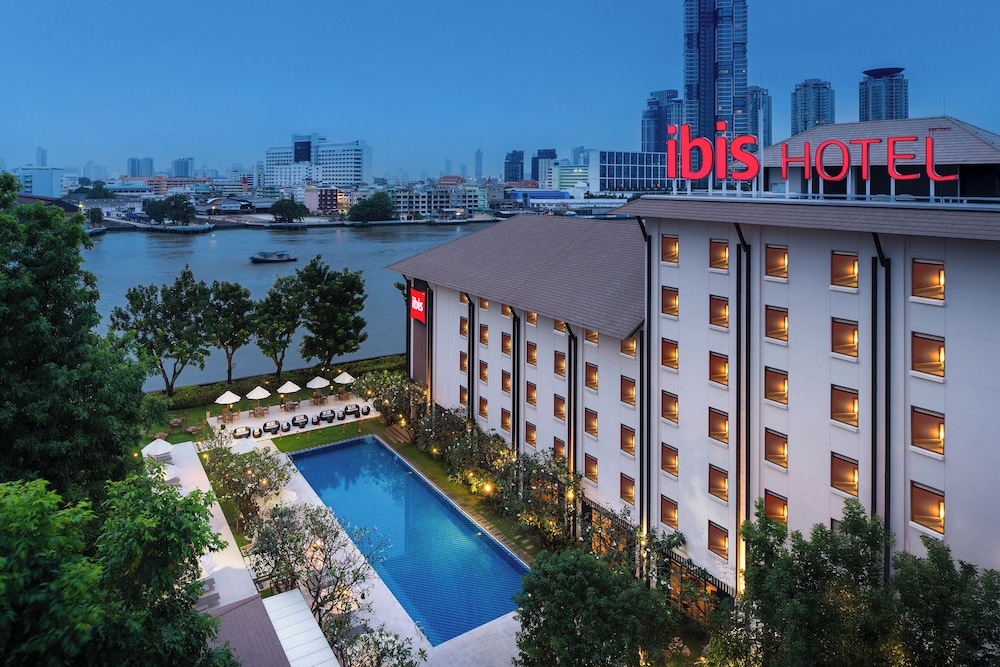 Ibis Bangkok Riverside 4/66