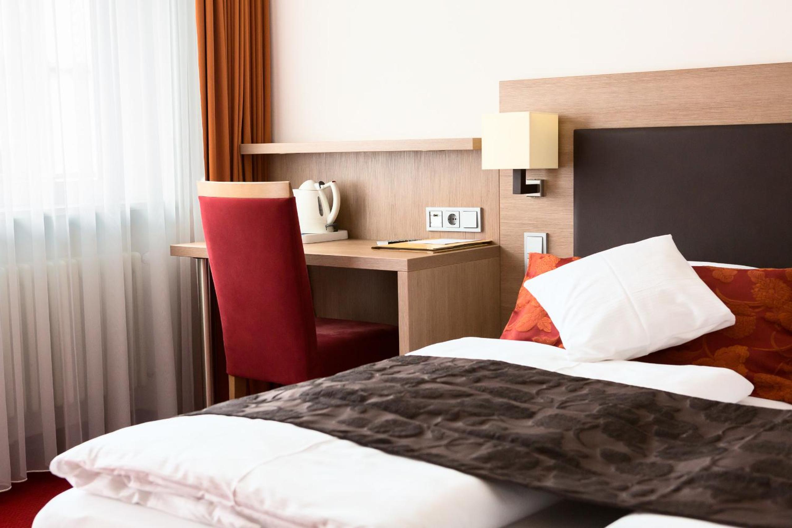 غرفة بسرير مزدوج، Hotel Weisses Ross 6/8