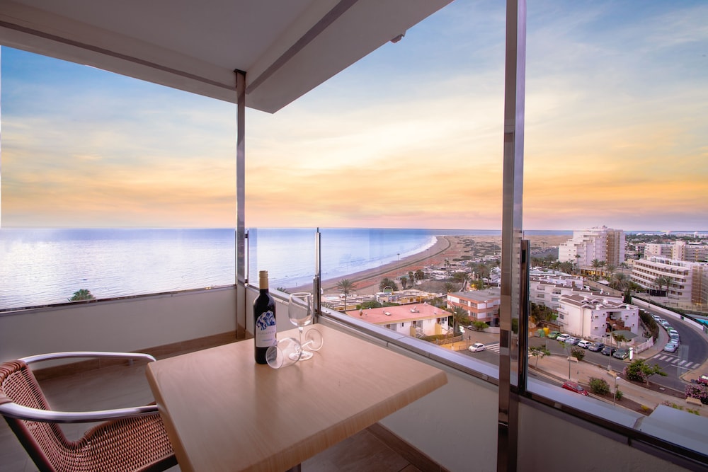 Hotel Lopez - Suitehotel Playa del Ingles 39/50