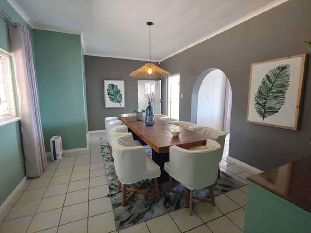 The Bungalow 38/50