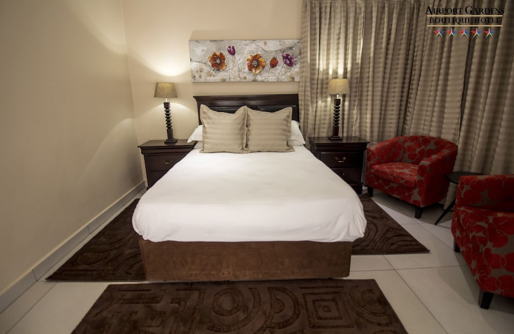 Airport Gardens Boutique Hotel 21/68