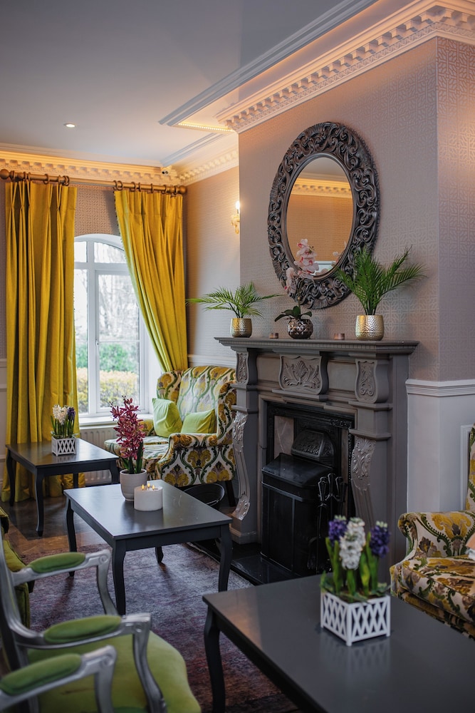 Brook Lodge Boutique Hotel 45/70