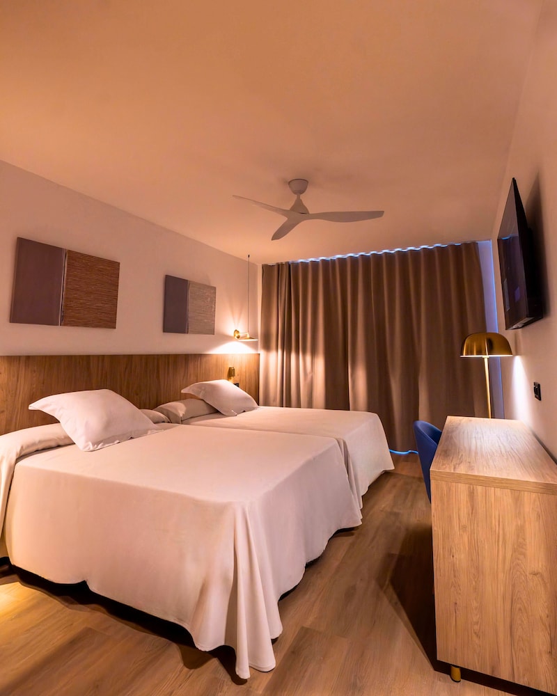 Ohtels Vila Romana 17/66