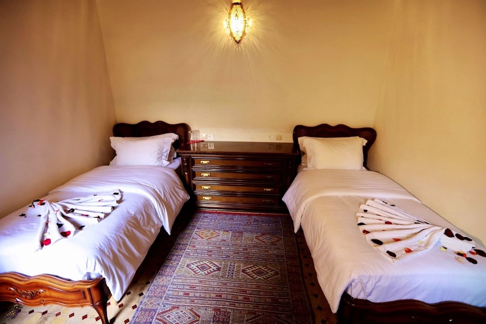 Riad TOYOUR 15/50