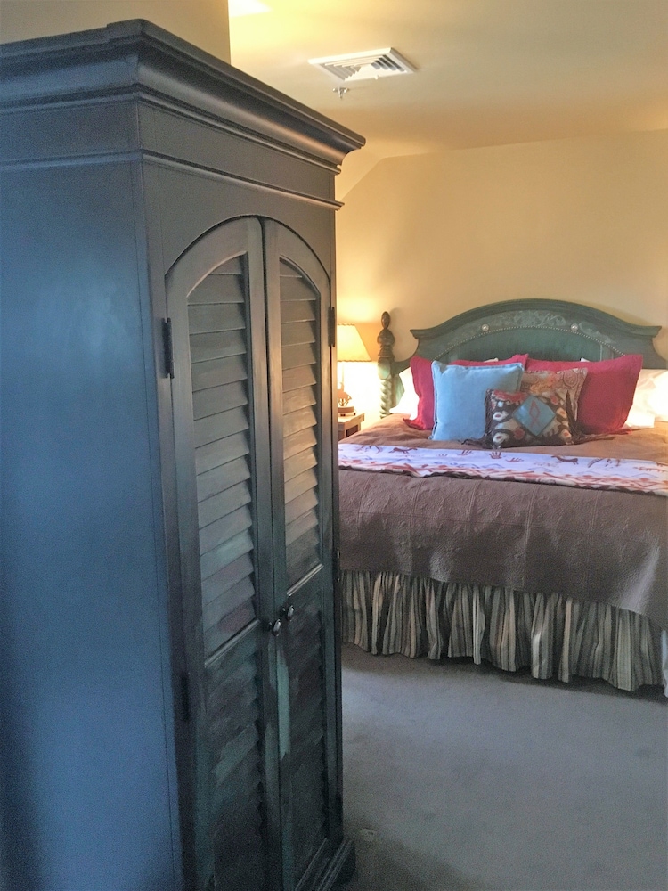 Sheridan Inn, BW Signature Collection 9/43
