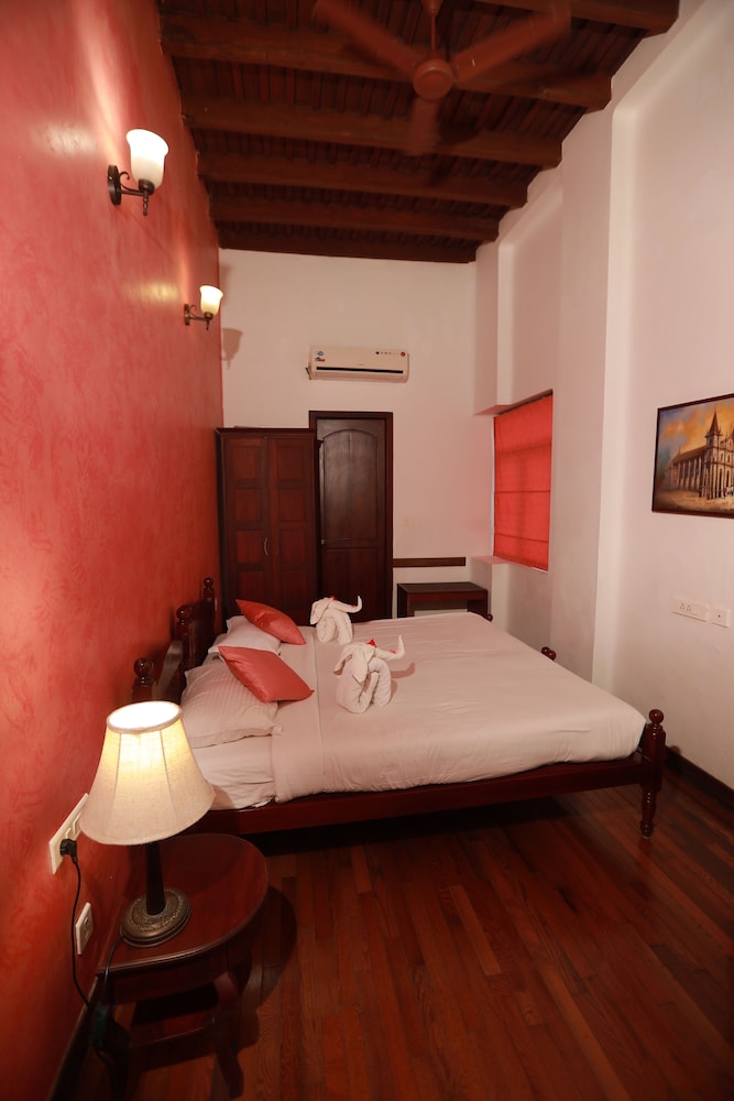 Amritara The Poovath Heritage Fort Kochi 19/50