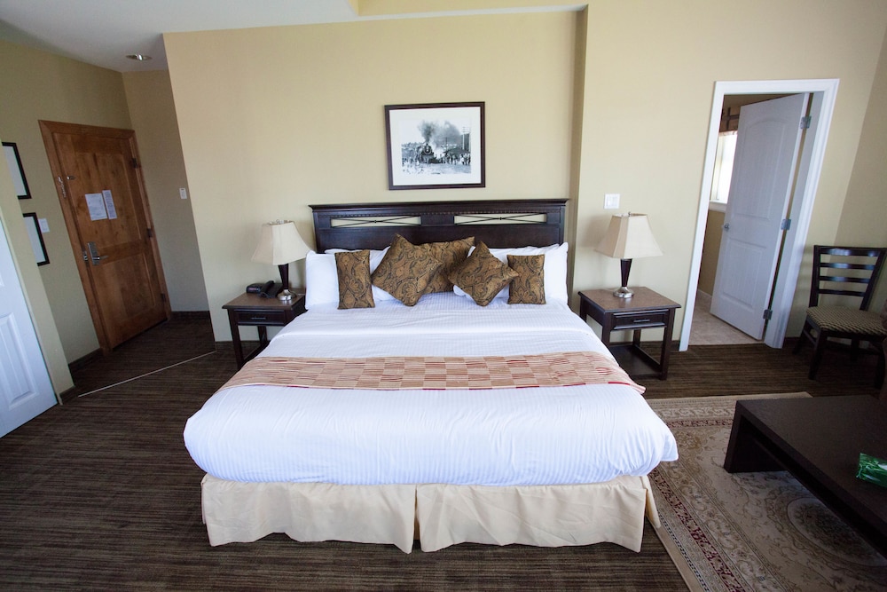 Days Inn By Wyndham Surrey 10/36