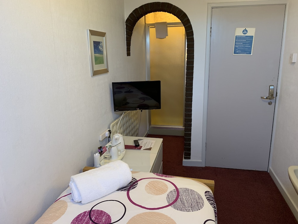 Austins Self Service Guest House 14/20