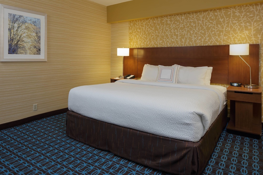 Fairfield Inn Suites By Marriott Belleville 10/48