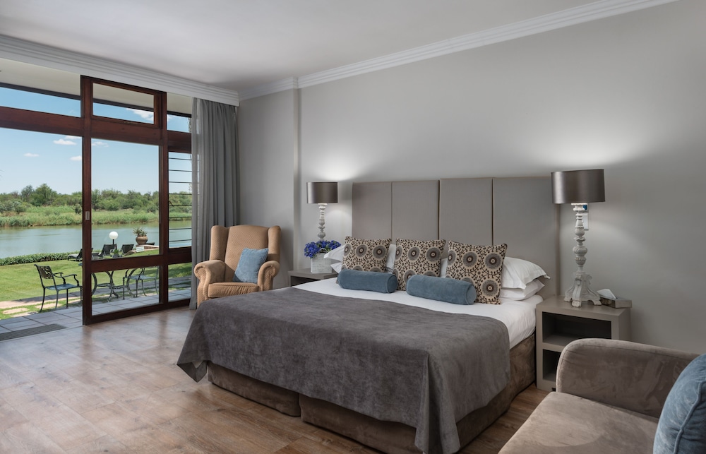 River Place Manor 16/69
