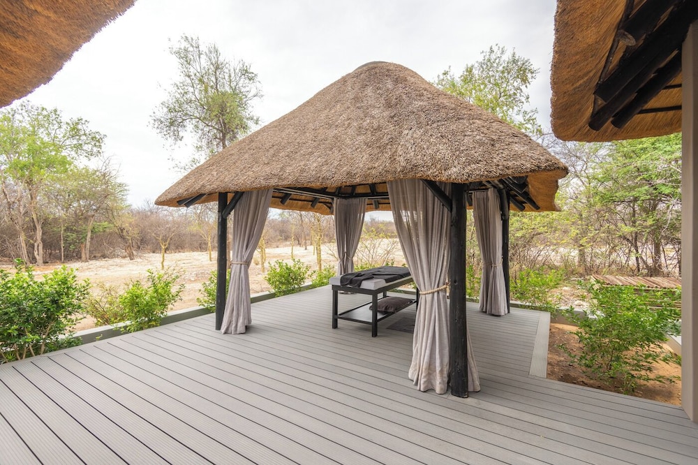 Mokuti Etosha Lodge 64/69