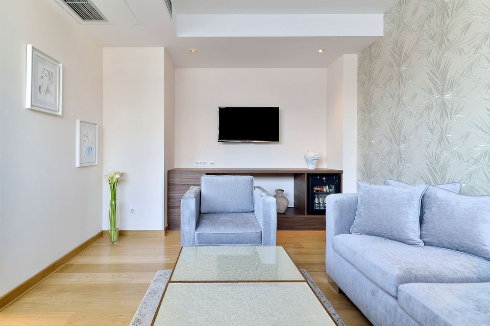 Belgrade Art Hotel 42/59