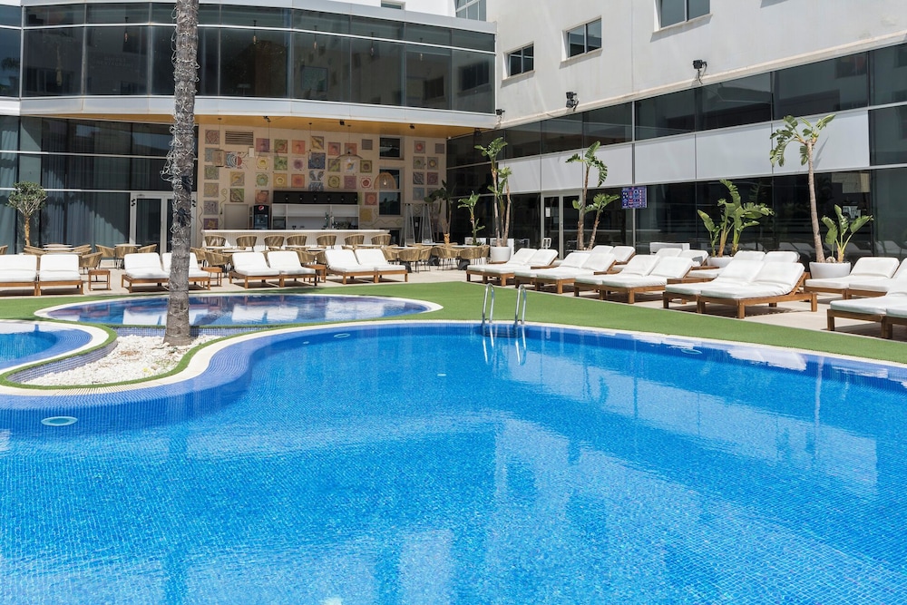Oasis Gandia Palace 4/50