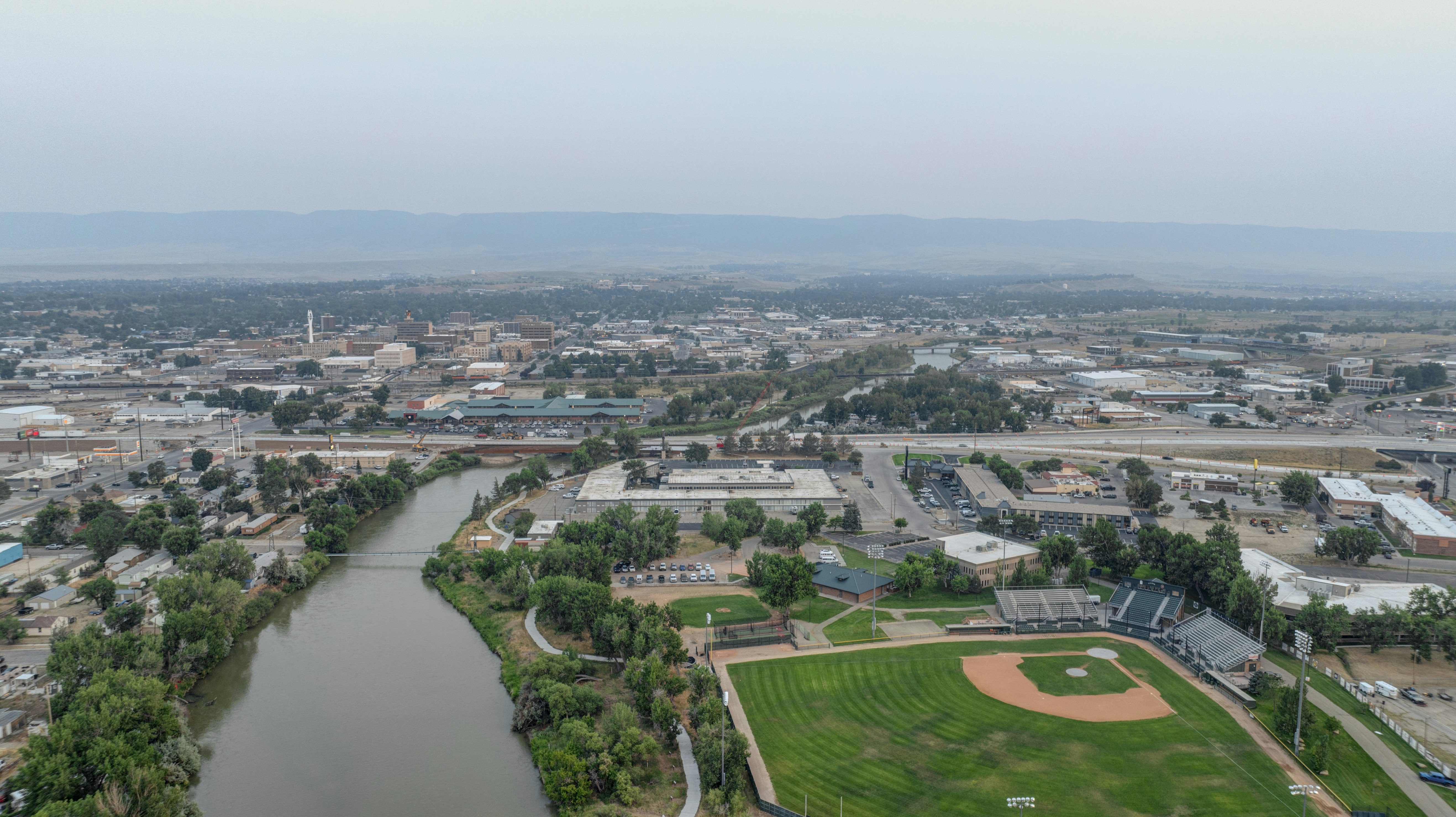 Riverside Hotel & Conference Center 56/60
