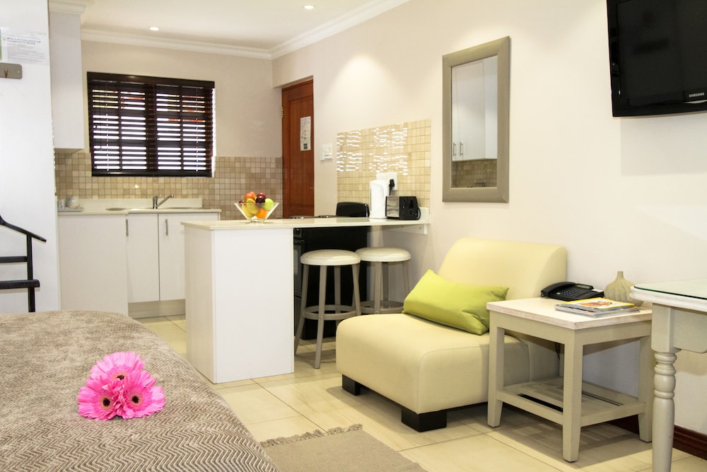 Rivonia Bed And Breakfast Garden Estate 27/49