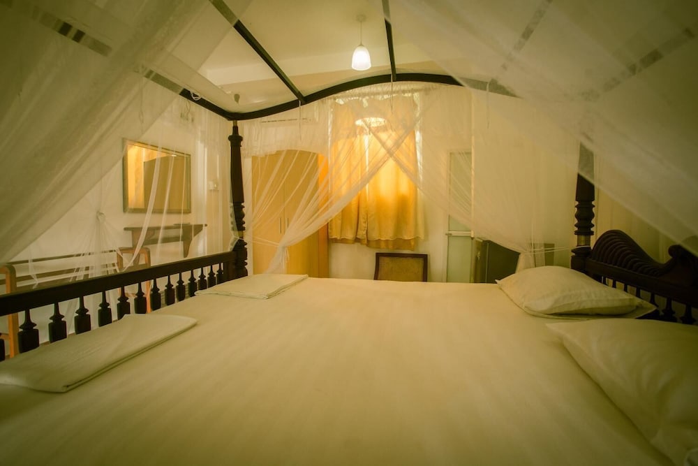 Sonri Villa 8/42