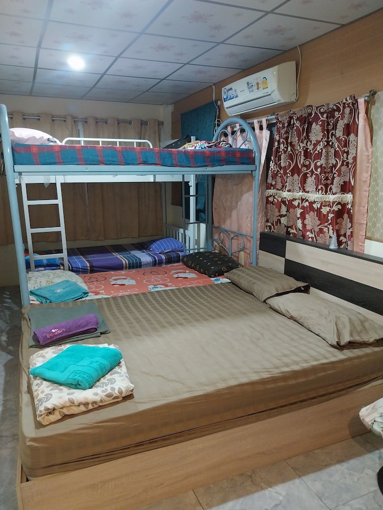 Danee Hostel 33/55