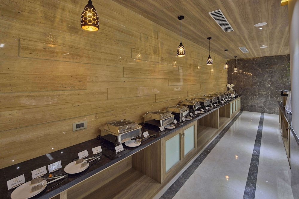 Grand Continent Hosur A Sarovar Portico Affiliate Hotel 24/47