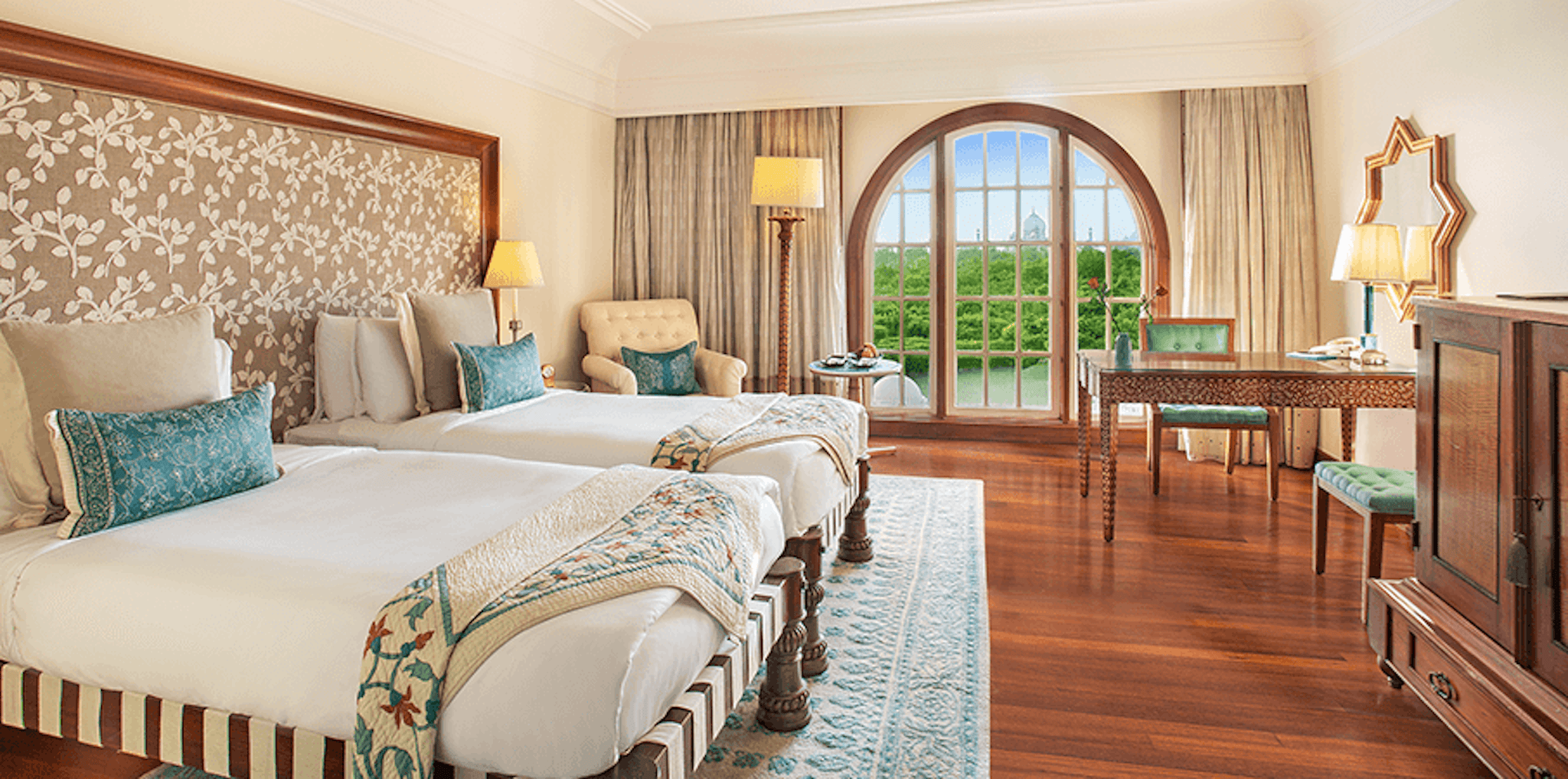 Oberoi Amarvilas 24/73
