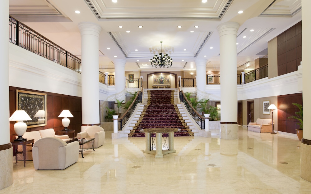 Dorsett Grand Subang 6/64