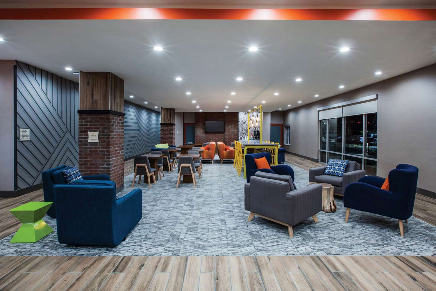 La Quinta Inn Suites By Wyndham Owasso 24/44