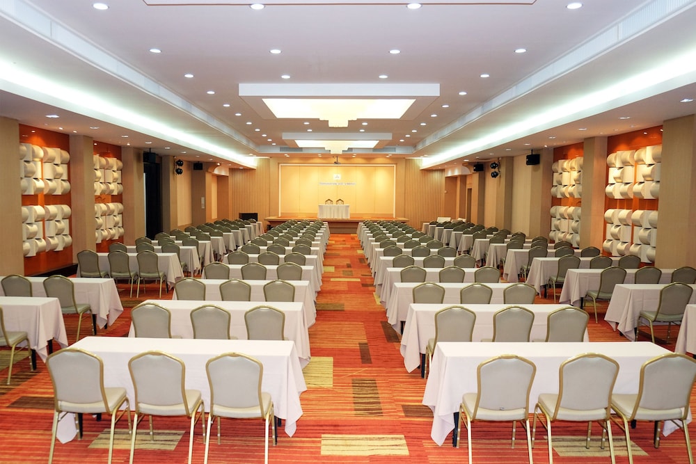 The Cha Am Methavalai Hotel 46/65