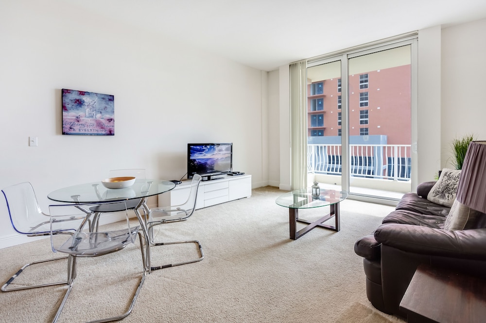 Towers of Dadeland by Miami Vacations 34/60