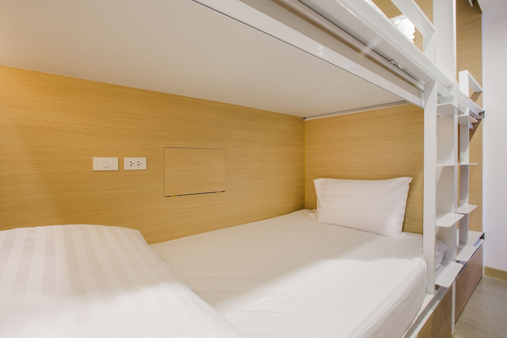 Snoozz Hotel 30/65