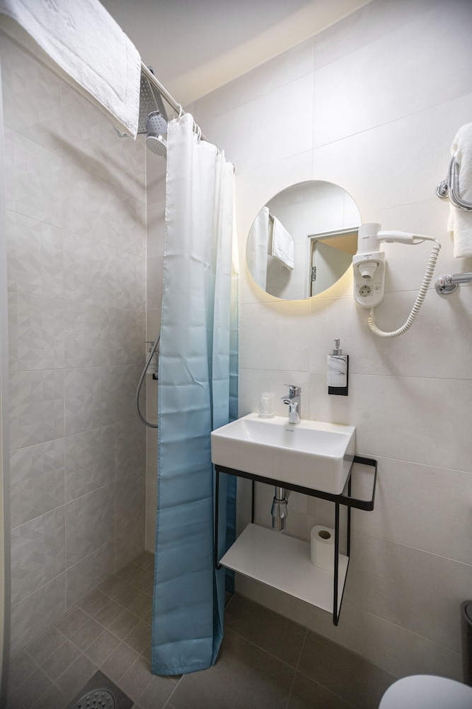 Rija Old Town Hotel 60/64