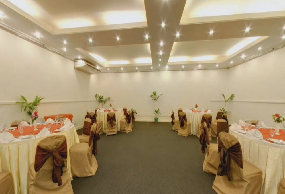 Agrabad Hotel 48/69