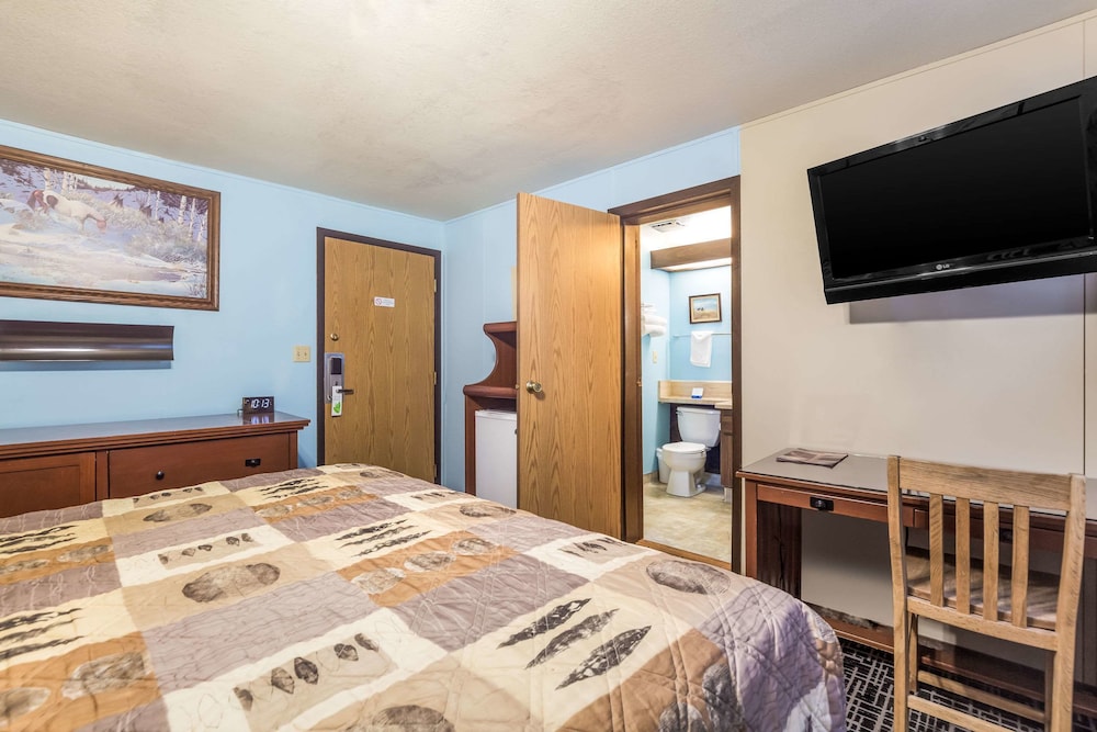 Rodeway Inn And Suites Big Water Antelope Canyon 8/30