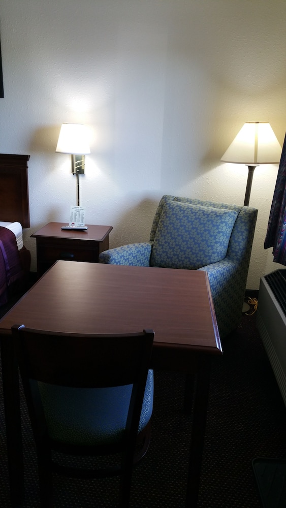 Hoosier Inn 27/39