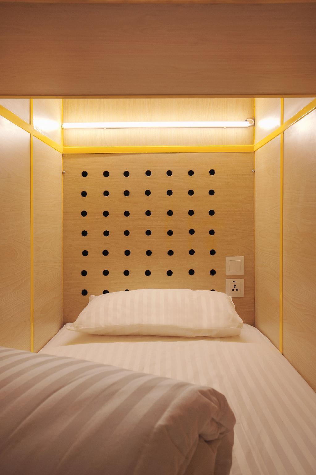 Female Dorm, Female Only, 4 Beds
