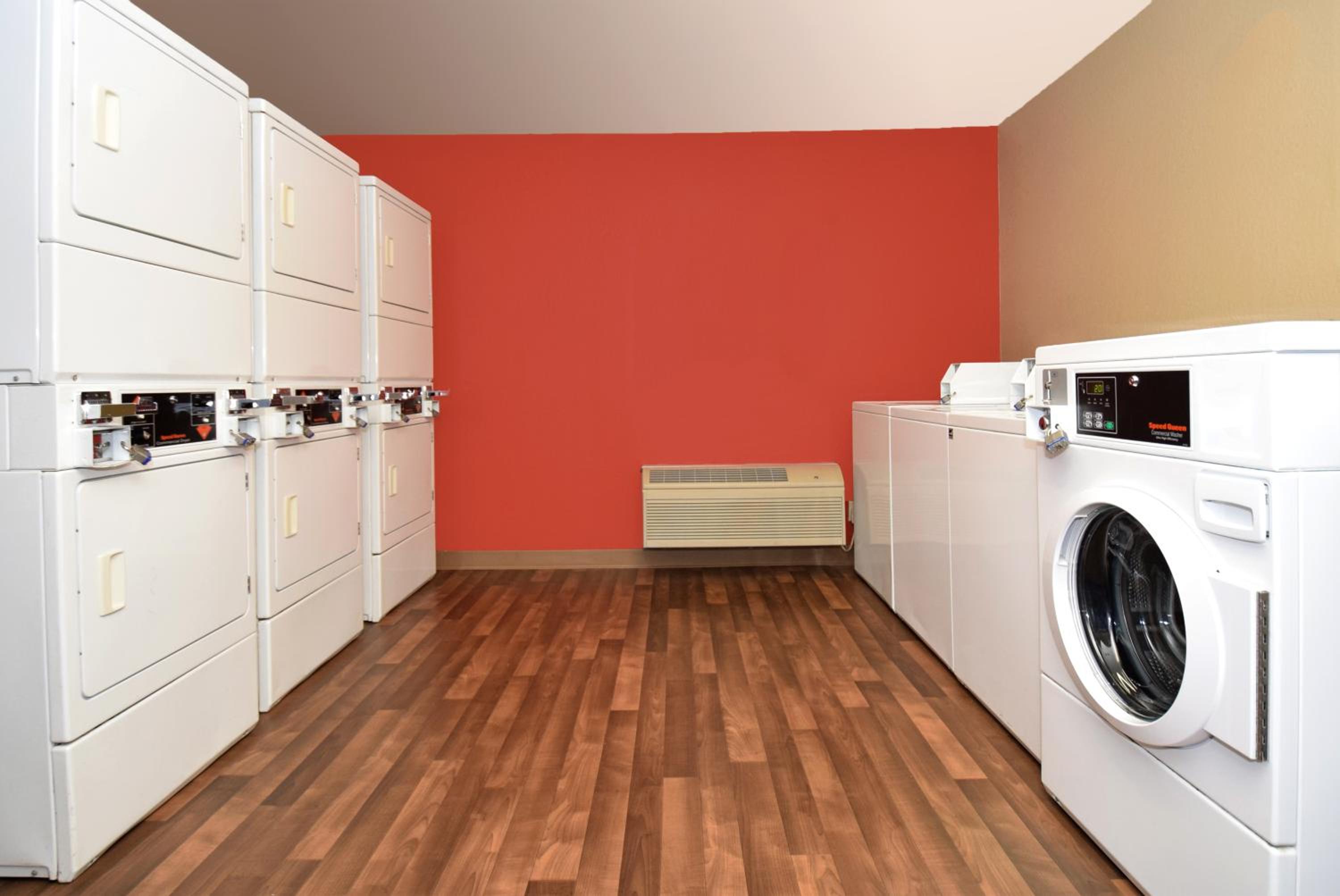 Extended Stay America Suites Washington, D.C. - Germantown - Town Center 6/61