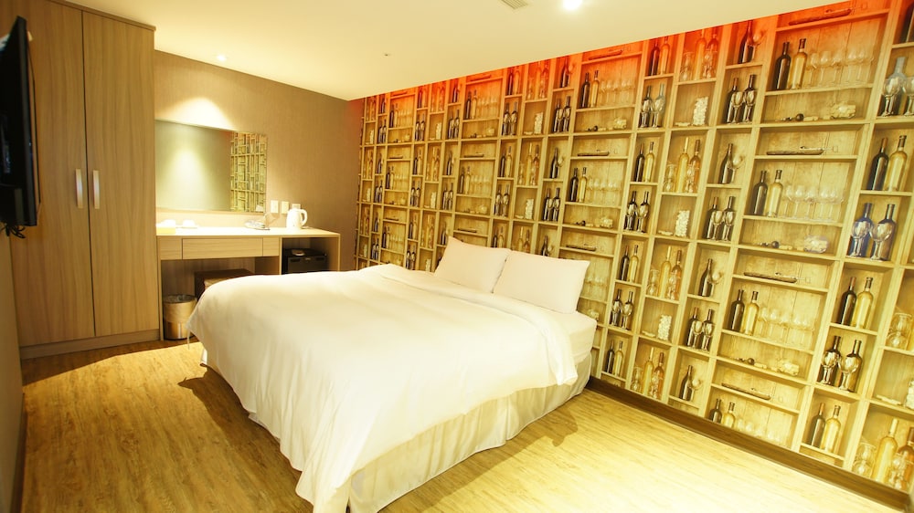 Colors Infinity Inn 32/70