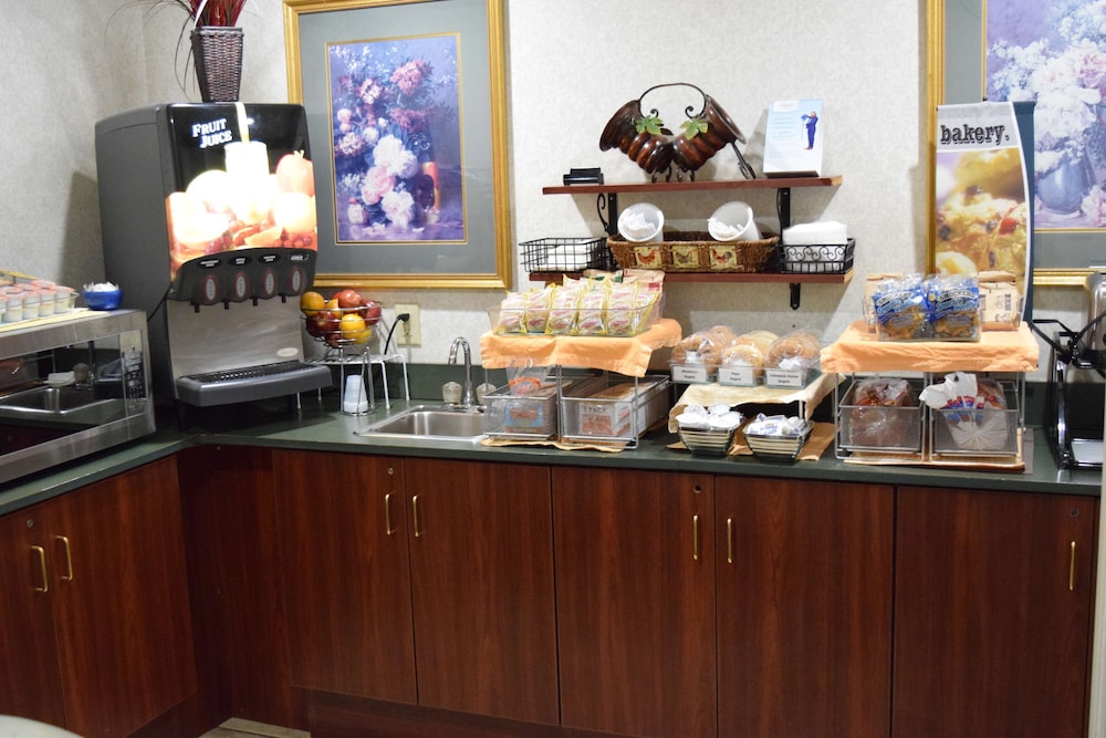 Microtel Inn & Suites by Wyndham Rock Hill/Charlotte Area 26/46