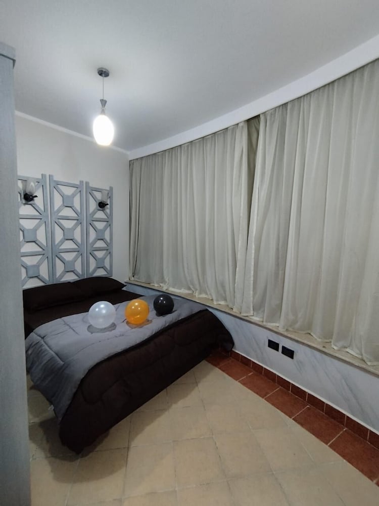 Royal Beach Serviced Apartments 41/75