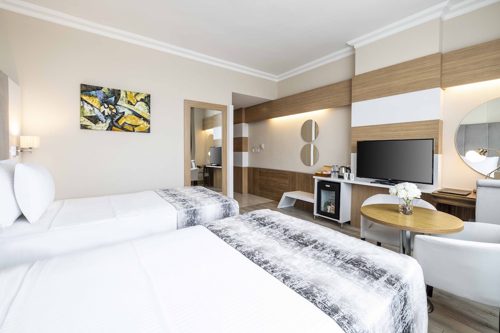 Elite Hotel Dragos 26/56