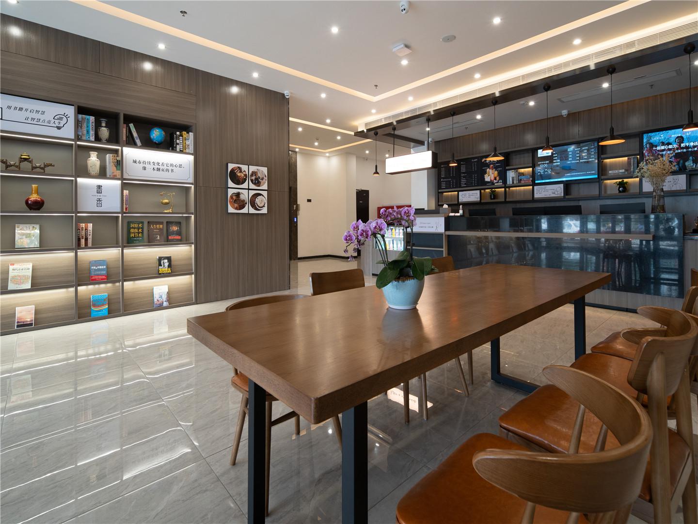 Hanting Hotel (Zhuhai Doumen Daxin Xinduhui) 20/26
