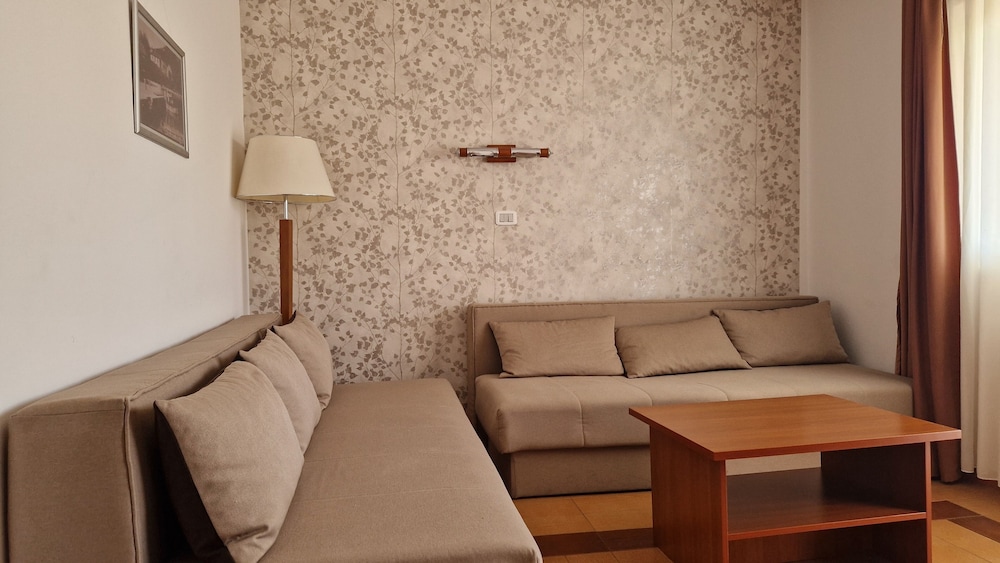 Garni Hotel Fineso 25/50