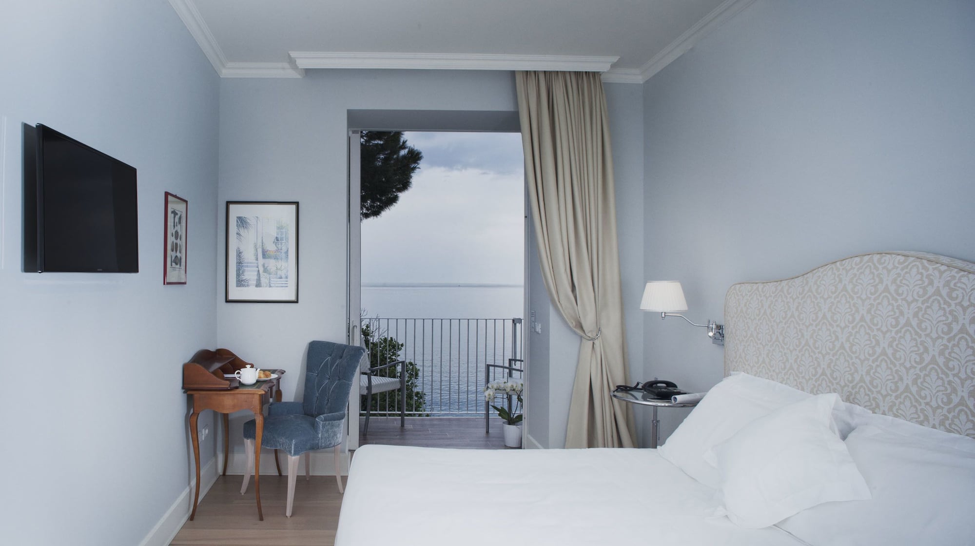 CLASSIC, DOUBLE BED, SEA VIEW, BALCONY
