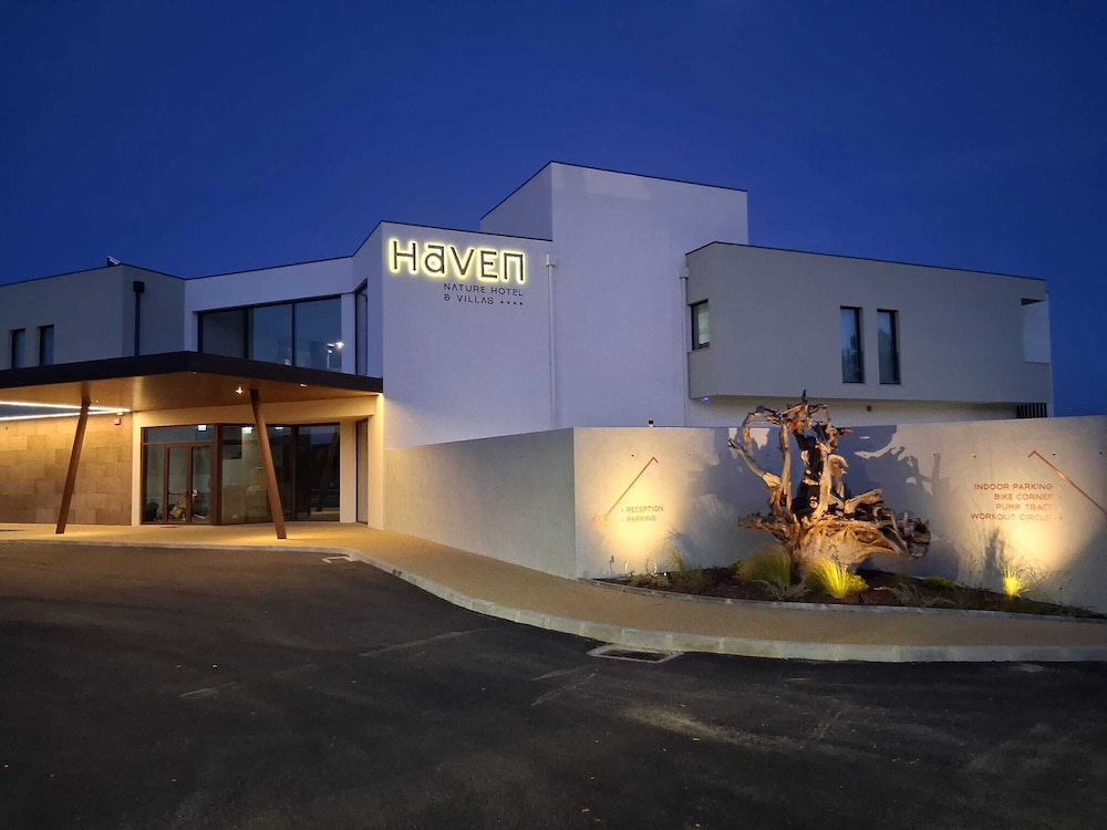Haven Nature Hotel & Villas in BATALHA