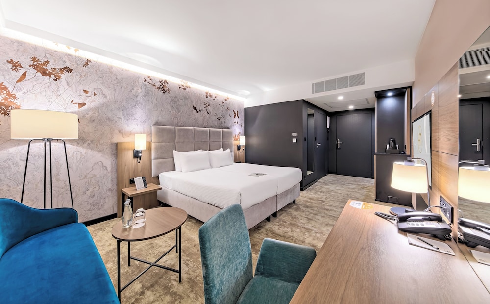 غرفة كلاسيكية بسرير كينج، Focus Hotel Premium Warszawa 3/4