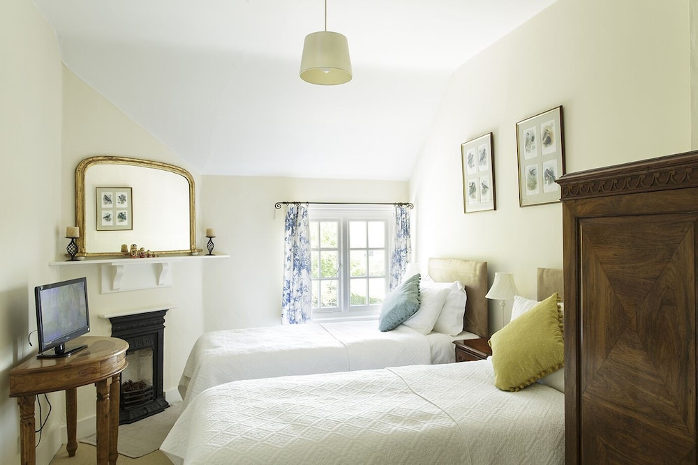 Church Farm B&B 10/47