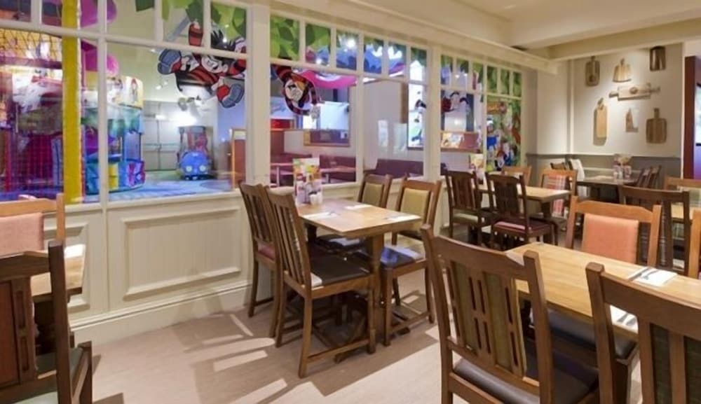 Premier Inn Bromsgrove Central 21/28
