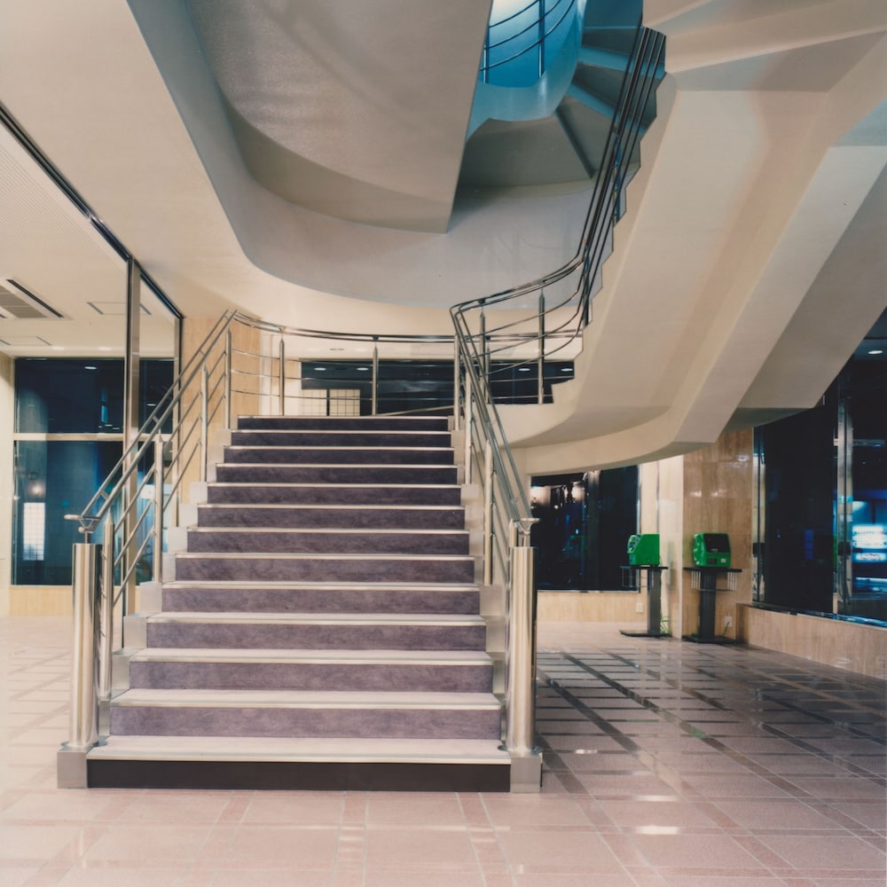 Harbor Plaza Hotel 24/49