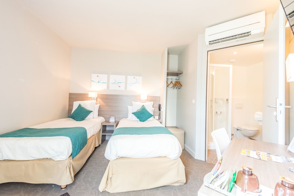 Kyriad Annemasse Geneve 33/44